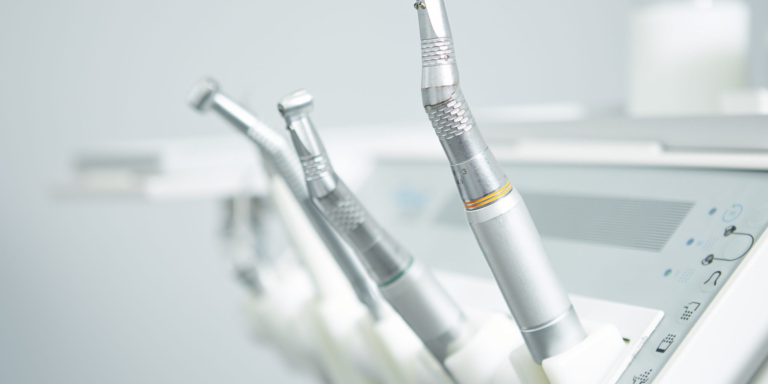 Different,Dental,Instruments,And,Tools,In,A,Dentists,Office